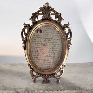 Elegant gold baroque style Ornate Oval Photo Frame